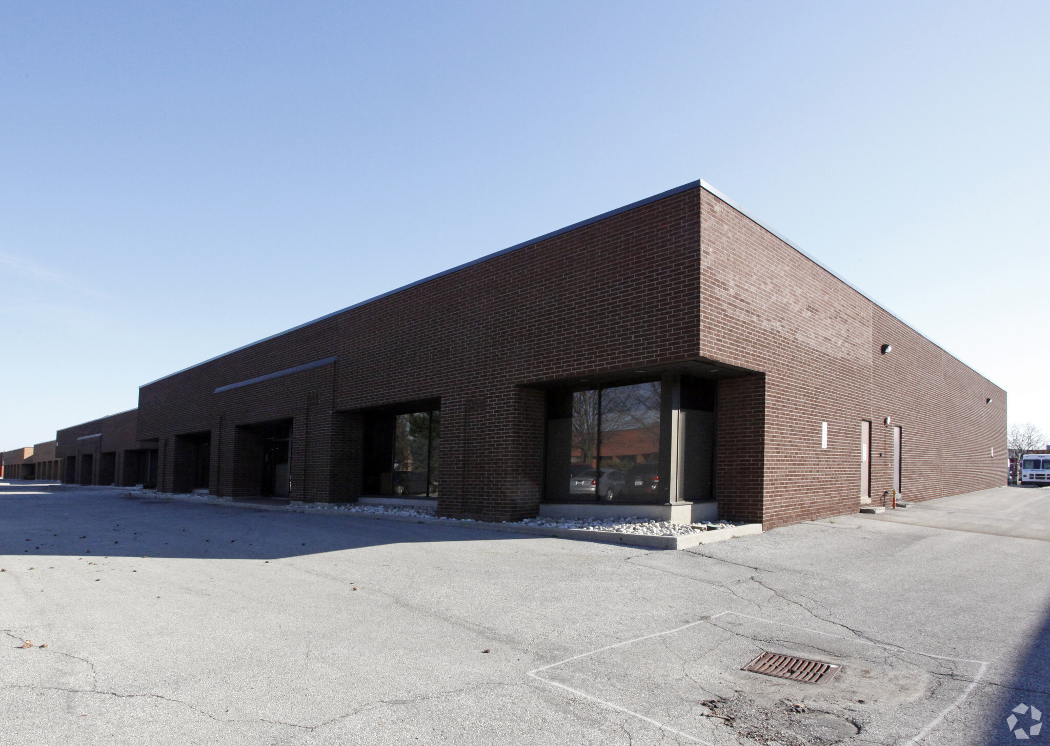 75 Haist Ave, Vaughan, ON à louer Photo principale– Image 1 sur 3