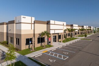 Plus de détails pour 9121 Centerlinks Commerce Dr, Fort Myers, FL - Industriel/Logistique à louer