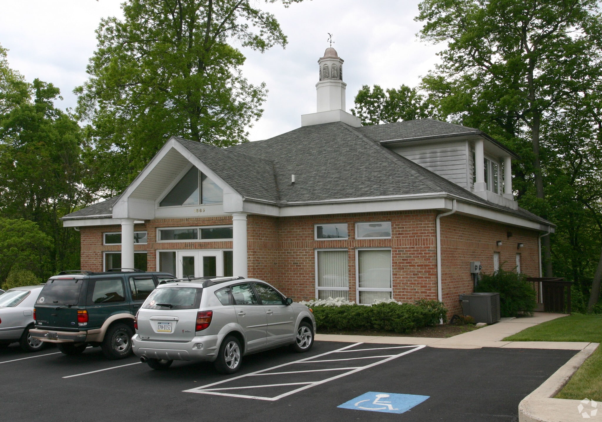 1865 Center St, Camp Hill, PA à vendre Photo principale– Image 1 sur 2