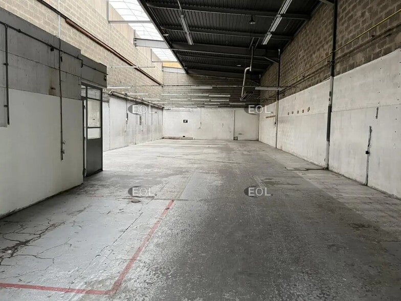 Local d’activités dans Pontoise à louer - Photo intérieure – Image 3 sur 5