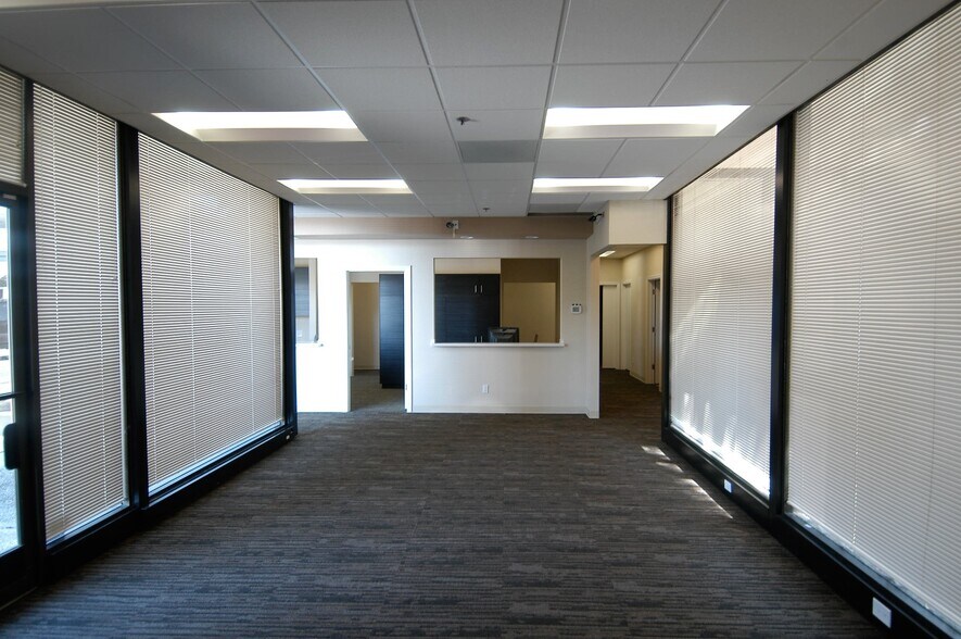 2890 El Camino Real, Redwood City, CA à louer - Photo de l’immeuble – Image 3 sur 11