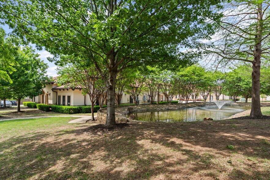 3055 W Southlake Blvd, Southlake, TX à louer - Photo de l’immeuble – Image 2 sur 7