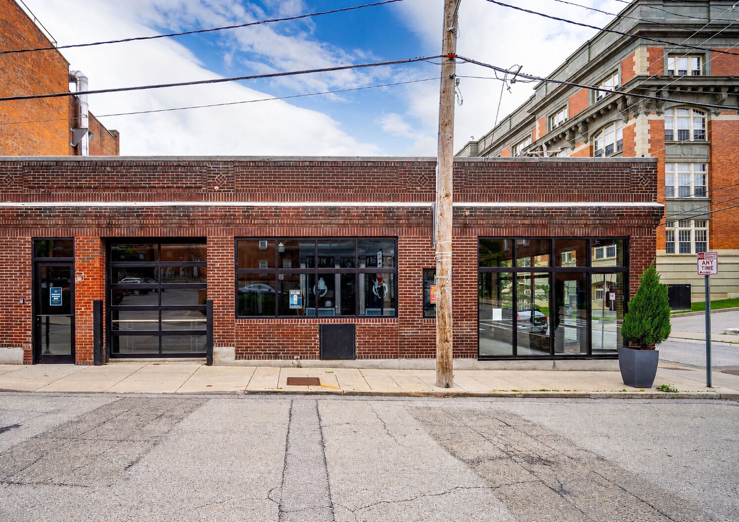 331 E 13th St, Cincinnati, OH à louer Photo de l’immeuble– Image 1 sur 35