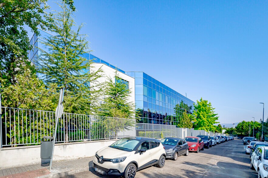 Calle Valle de Alcudia, 1, Las Rozas de Madrid, Madrid à louer - Photo de l’immeuble – Image 3 sur 14