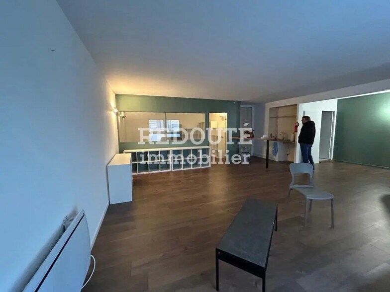 Bureau dans Reims à louer - Photo de l’immeuble – Image 2 sur 7