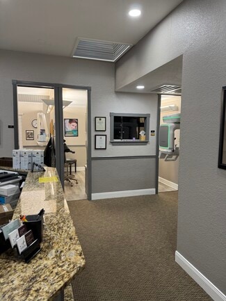Plus de détails pour 2095 W Main St, League City, TX - Bureau/Médical à louer