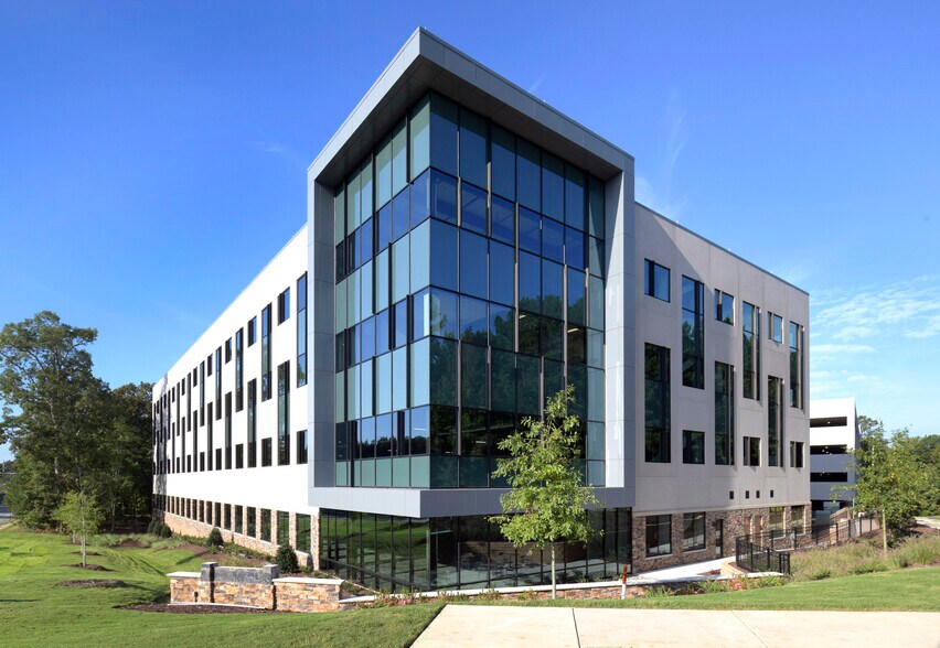 4225 Macon Pond Rd, Raleigh, NC à louer - Photo de l’immeuble – Image 1 sur 6