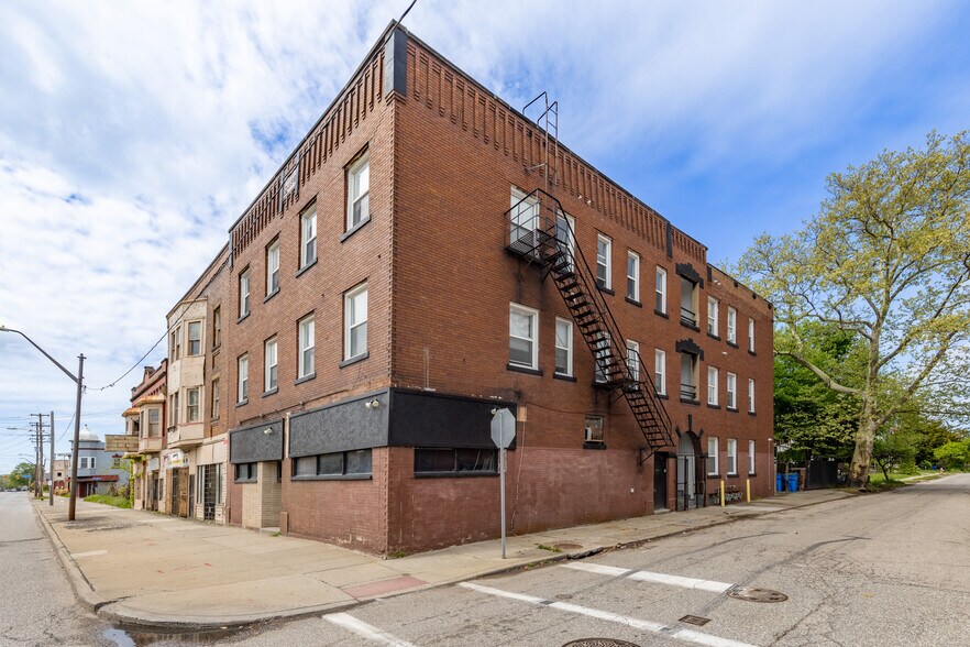 11239 Superior Ave, Cleveland, OH à vendre - Photo de l’immeuble – Image 3 sur 60