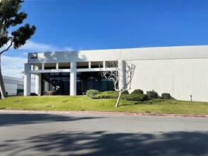 1315 S Johnson Dr, City Of Industry, CA à louer Photo de l’immeuble– Image 2 sur 19