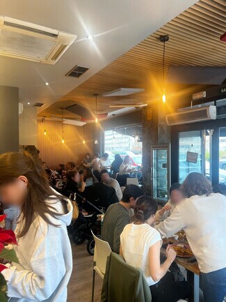 Plus de détails pour Local commercial à louer