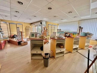 Plus de détails pour Local commercial à vendre