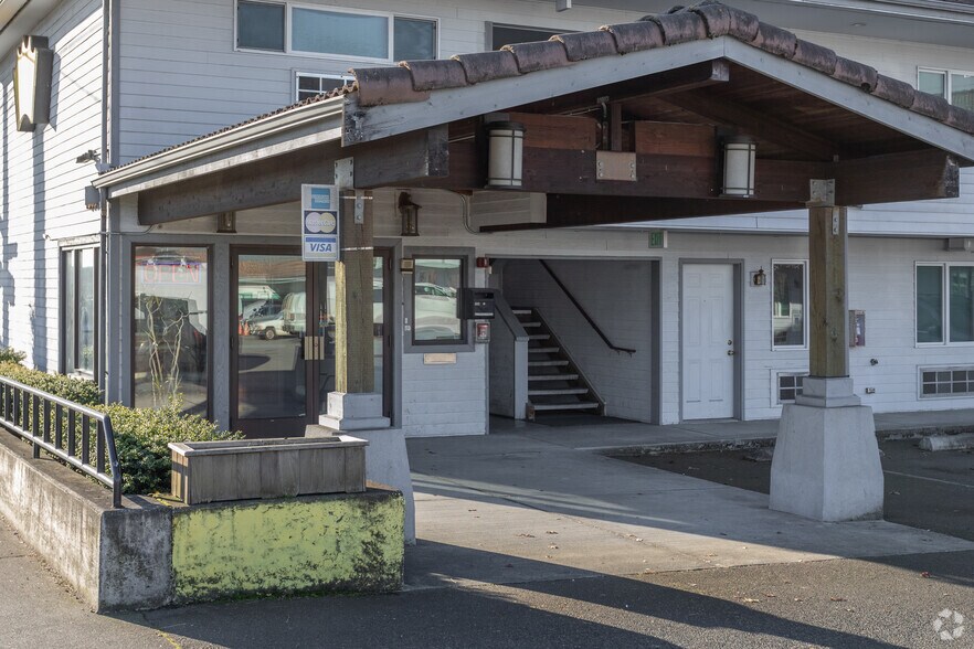 9501 Aurora Ave N, Seattle, WA à vendre - Photo de l’immeuble – Image 2 sur 5