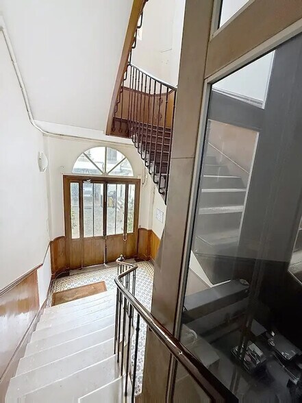 Bureau dans Paris à louer - Photo de l’immeuble – Image 1 sur 13