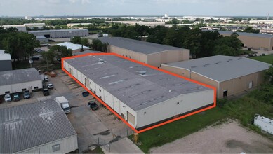 7043 Satsuma Dr, Houston, TX à louer Photo intérieure– Image 1 sur 6