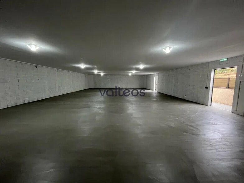 Local d’activités dans Toulouse à louer - Photo intérieure – Image 2 sur 4