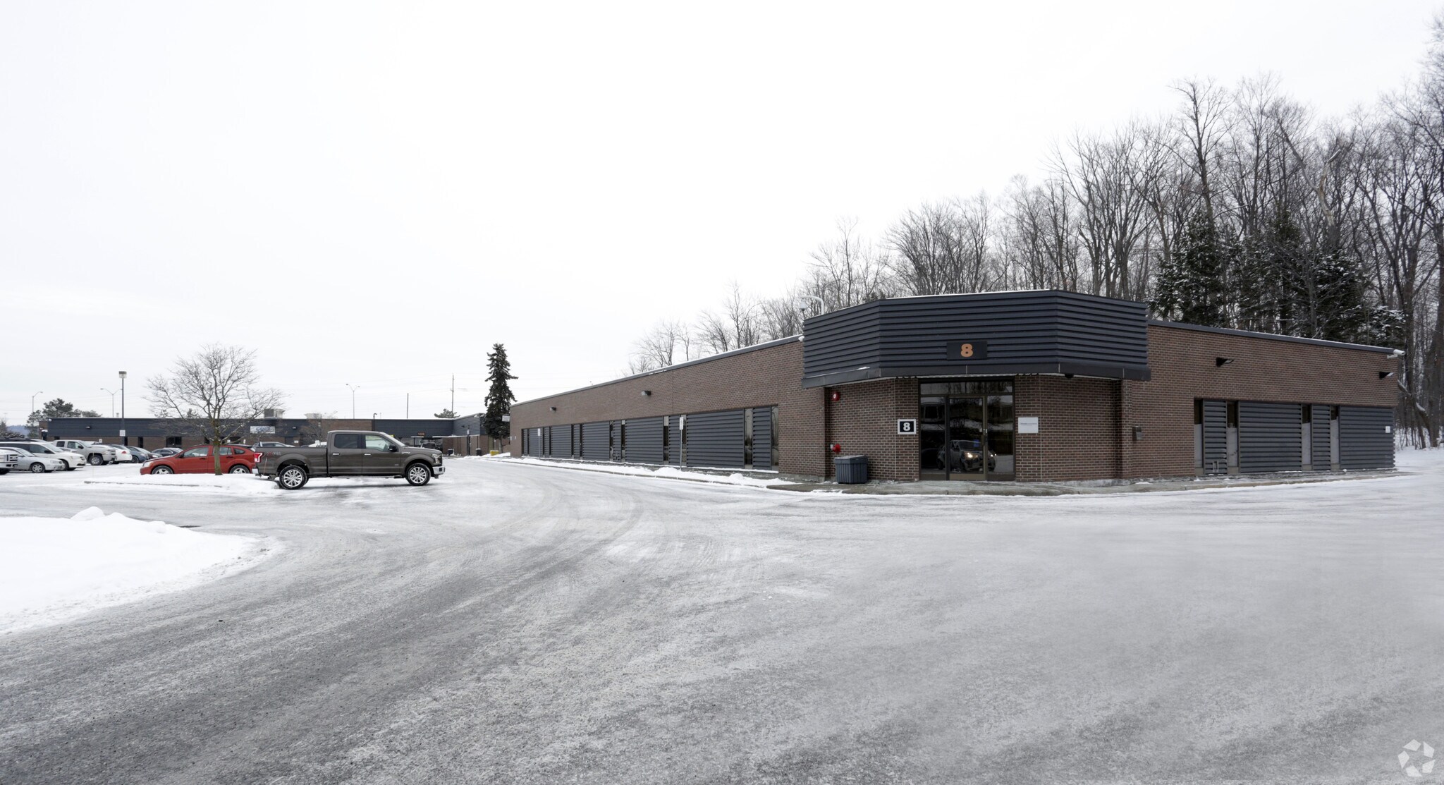8-10 Hearst Way, Ottawa, ON à louer Photo principale– Image 1 sur 3