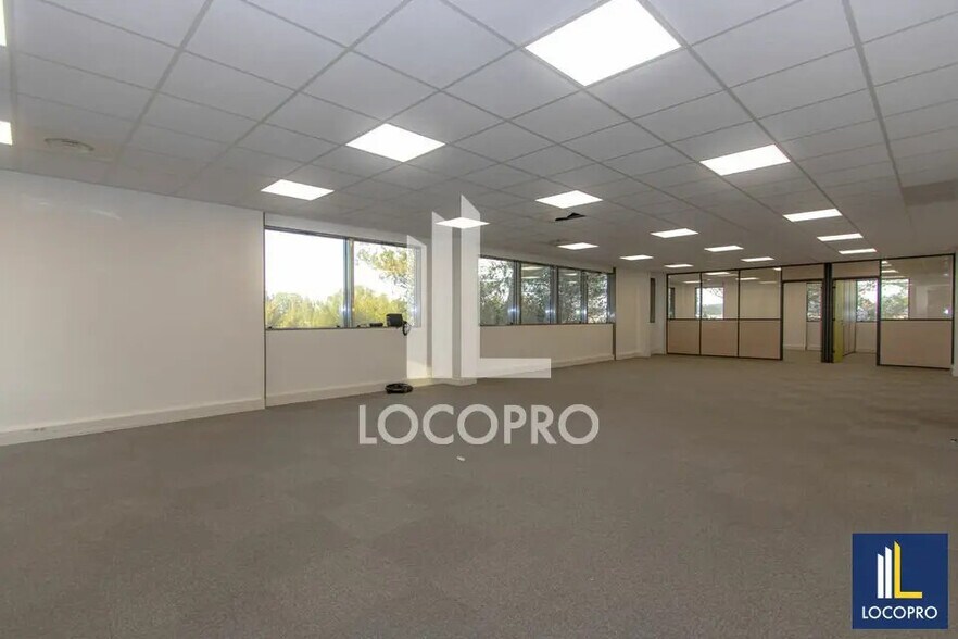 Bureau dans Aix-en-Provence à louer - Photo de l’immeuble – Image 3 sur 7