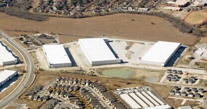 5935 Eisenhauer Rd, San Antonio, TX - Vue aérienne  vue de carte - Image1