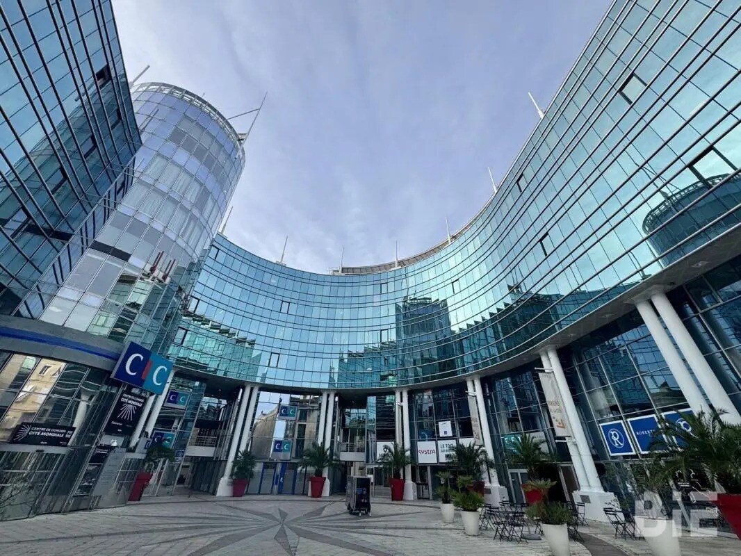 Bureau dans Bordeaux à louer Photo de l’immeuble– Image 1 sur 7