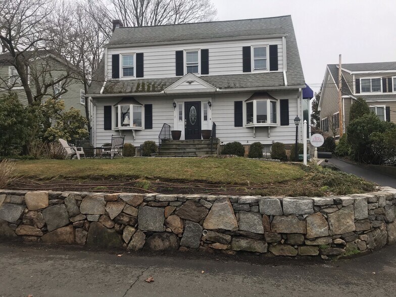 3 Field Rd, Cos Cob, CT à vendre - Photo de l’immeuble – Image 2 sur 26