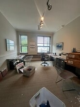 1467 N Elston Ave, Chicago, IL à louer Photo intérieure– Image 1 sur 5