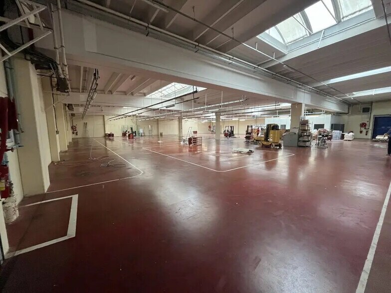 Industriel/Logistique dans Saint-André-lez-Lille à louer - Photo de l’immeuble – Image 1 sur 12