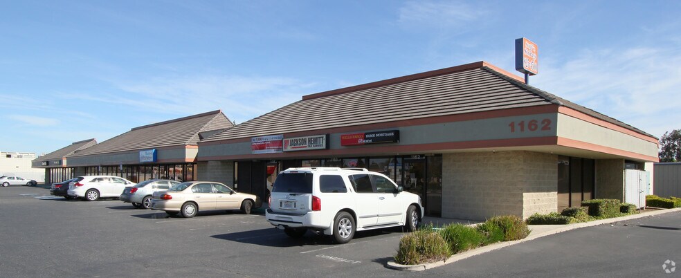 1138-1162 S Main St, Manteca, CA à vendre - Photo de l’immeuble – Image 3 sur 14