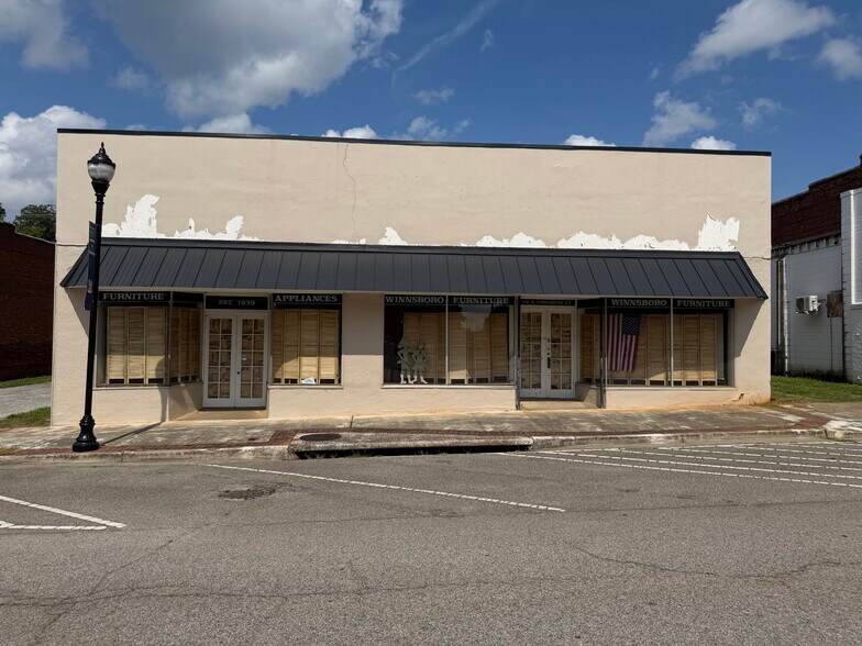 112 N Congress St, Winnsboro, SC à vendre - Photo de l’immeuble – Image 2 sur 9