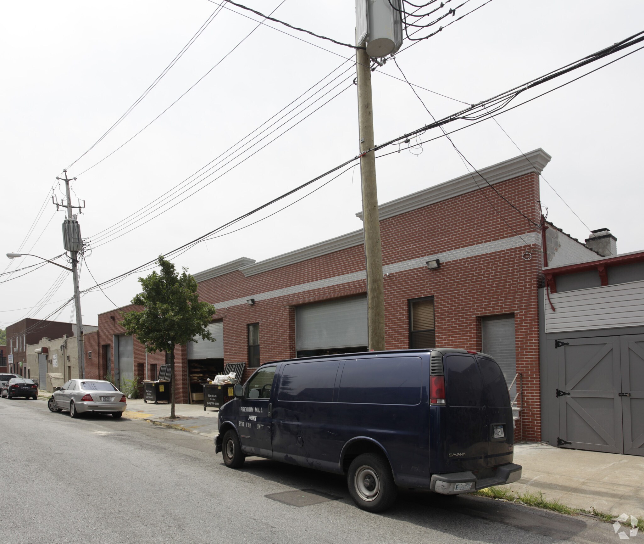 39-43 Coffey St, Brooklyn, NY à louer Photo principale– Image 1 sur 9