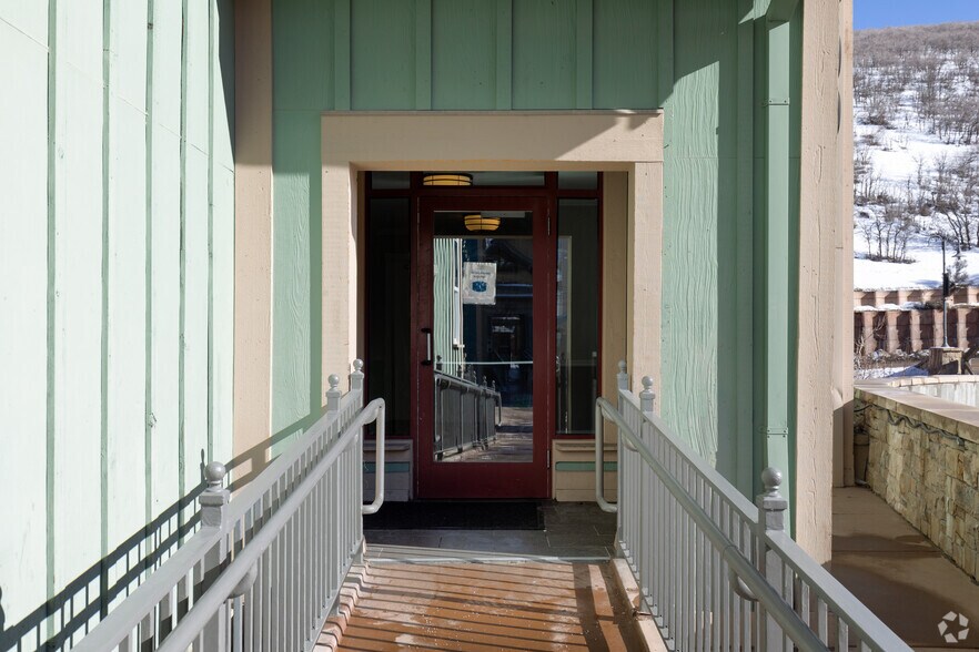 900 Main St, Park City, UT à louer - Photo de l’immeuble – Image 2 sur 4
