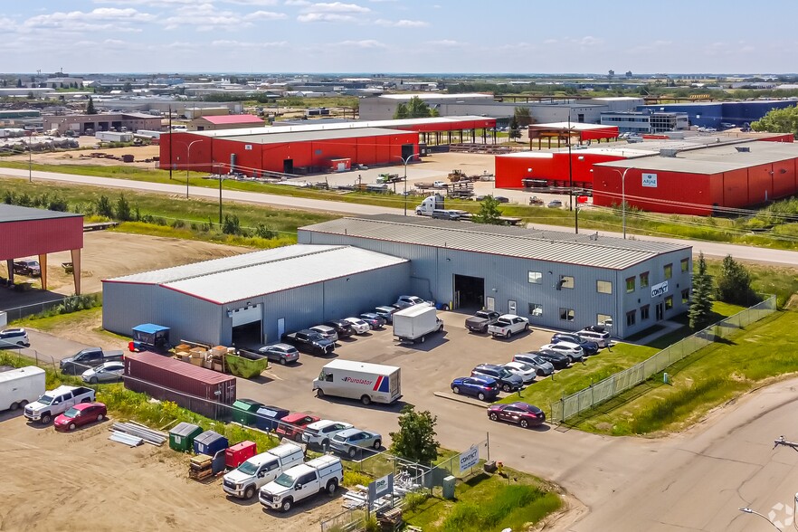 901 17 Av, Nisku, AB à vendre - Aérien – Image 1 sur 12