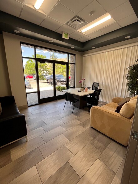 5566 Longley Ln, Reno, NV à louer - Photo intérieure – Image 3 sur 6