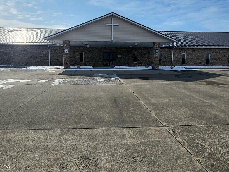 5655 W 500 S, Williamsport, IN à vendre - Photo de l’immeuble – Image 2 sur 10