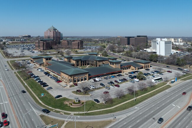 Plus de détails pour 7100 W College Blvd, Overland Park, KS - Différents types d’espaces à louer