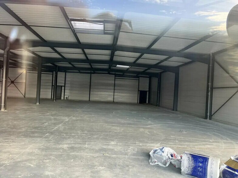 Local commercial dans Bennwihr à vendre - Photo intérieure – Image 2 sur 7