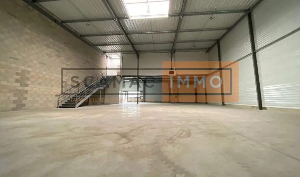 Industriel/Logistique dans Aulnay-sous-Bois à louer Photo de l’immeuble– Image 1 sur 2