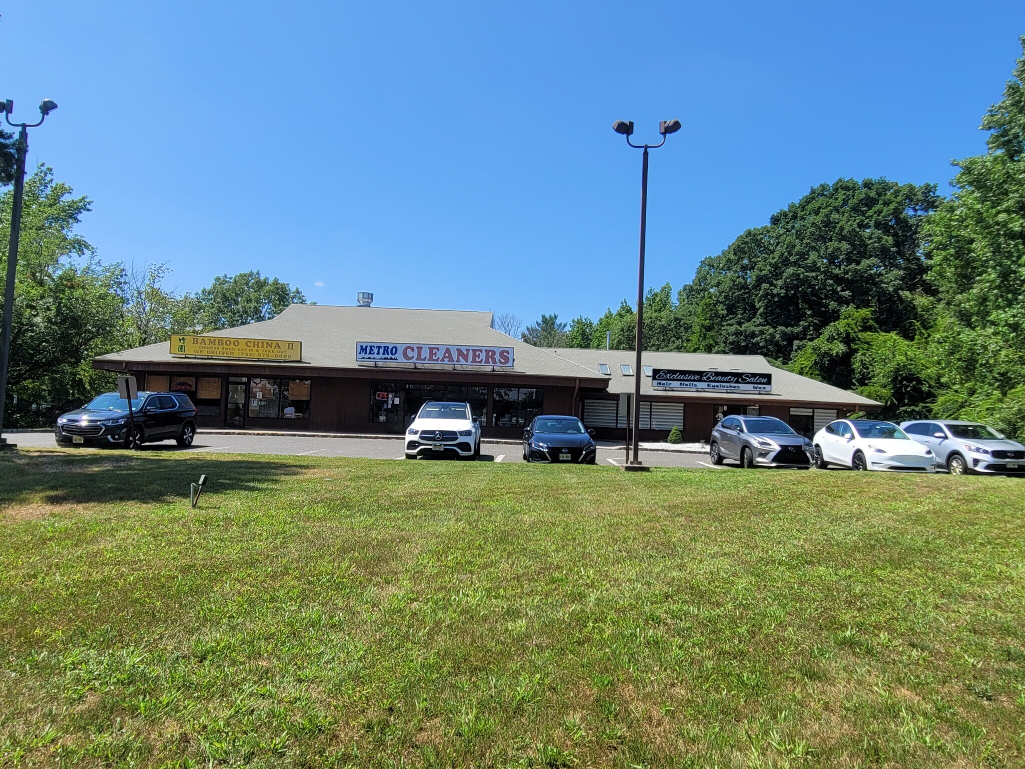 360 Union Hill Rd, Manalapan Township, NJ à louer Photo principale– Image 1 sur 7