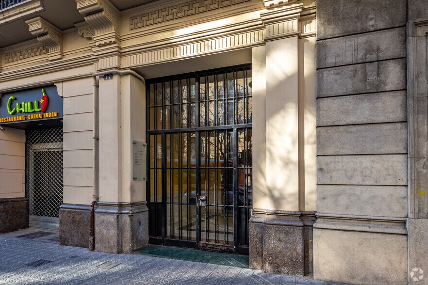 Bureau dans Barcelone, Barcelona à vendre - Photo de l’immeuble – Image 1 sur 2