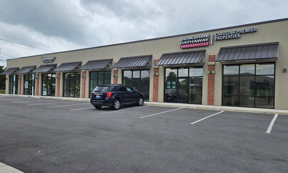 420 Chaney Ave, Jacksonville, NC à louer - Photo de l’immeuble – Image 2 sur 9