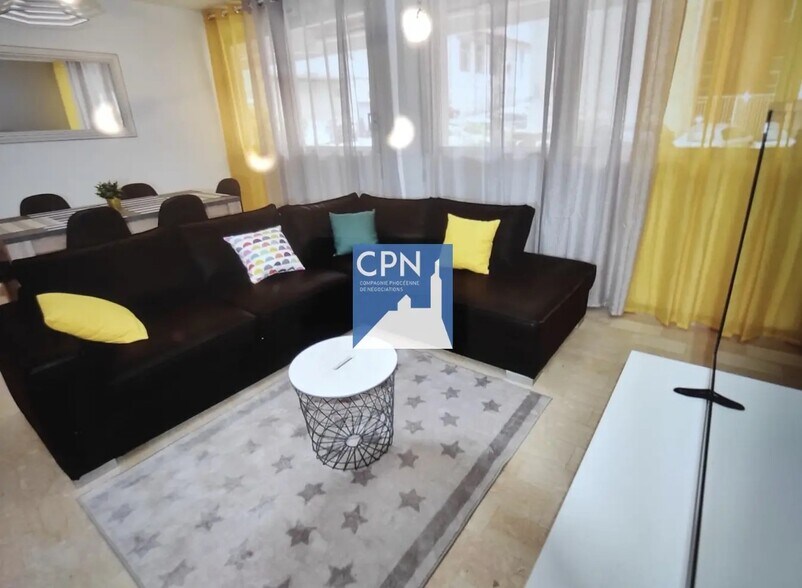 Immeuble residentiel dans Marseille à vendre - Photo intérieure – Image 2 sur 2