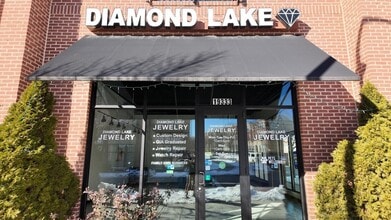 19333-19357 Diamond Lake Dr, Leesburg, VA à louer Photo de l’immeuble– Image 2 sur 4