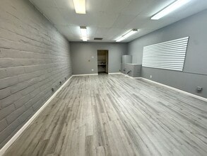 7400 El Cajon Blvd, La Mesa, CA à louer Photo intérieure– Image 1 sur 6