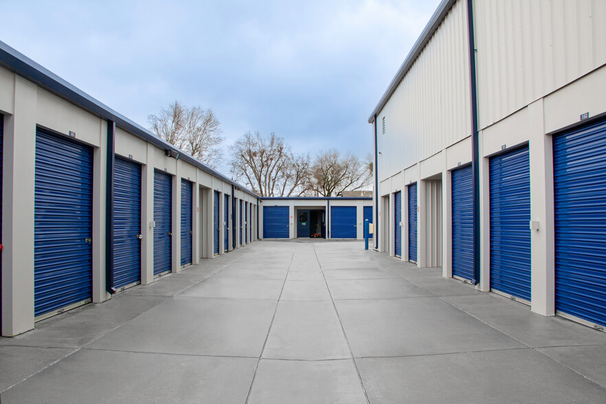1234 McHenry Ave, Modesto, CA à louer - Photo de l’immeuble – Image 2 sur 4