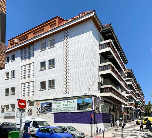 Calle San Isidro, 14, Majadahonda, Madrid à vendre - Photo de l’immeuble – Image 2 sur 2