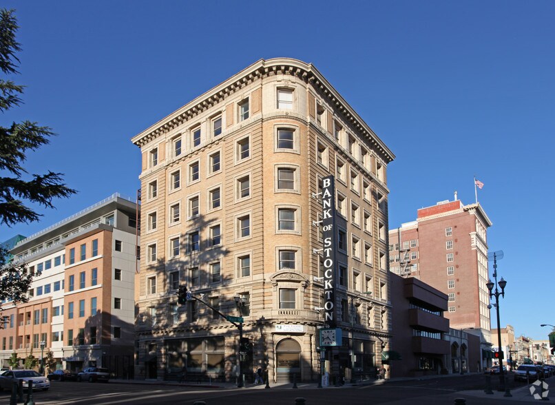 301-311 E Main St, Stockton, CA à louer - Photo principale – Image 1 sur 22