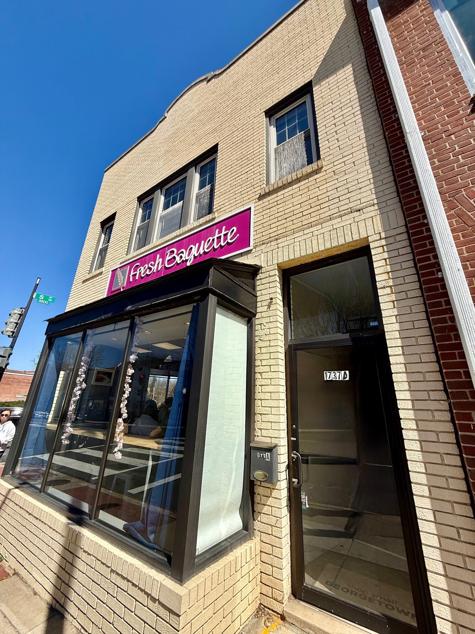1735-1737 Wisconsin Ave NW, Washington, DC à louer Photo de l’immeuble– Image 1 sur 4