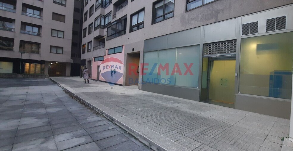 Local commercial dans Vigo à vendre - Photo de l’immeuble – Image 2 sur 36