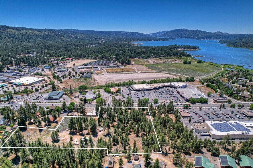 42165 Big Bear Blvd, Big Bear Lake, CA à vendre - Aérien – Image 2 sur 25