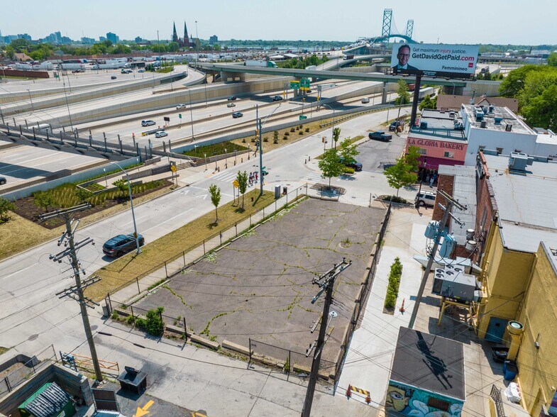 Prime Land / Mexicantown / Corktown portefeuille de 2 biens à vendre sur LoopNet.fr - Photo de l’immeuble – Image 2 sur 7