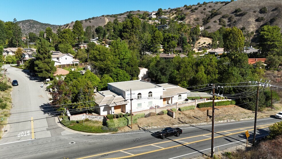 102 Olinda Dr, Brea, CA à vendre - Photo de l’immeuble – Image 3 sur 28